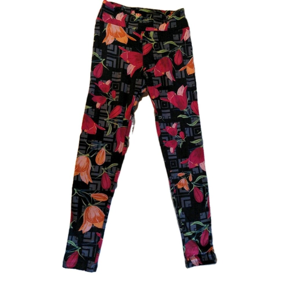 LuLaRoe BRAND NEW ONE SIZE (2-10) Leggings